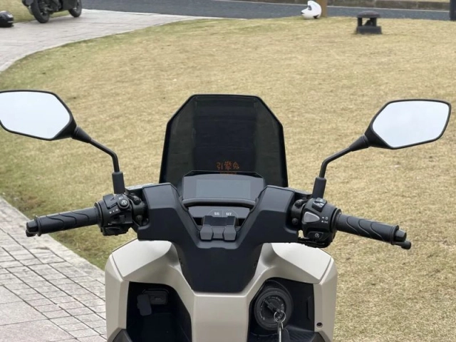 Honda ra mắt xe ga thích đi xa hooride125 có abs tcs màn hình tft cốp 35 lít nhưng giá cực mềm - 6