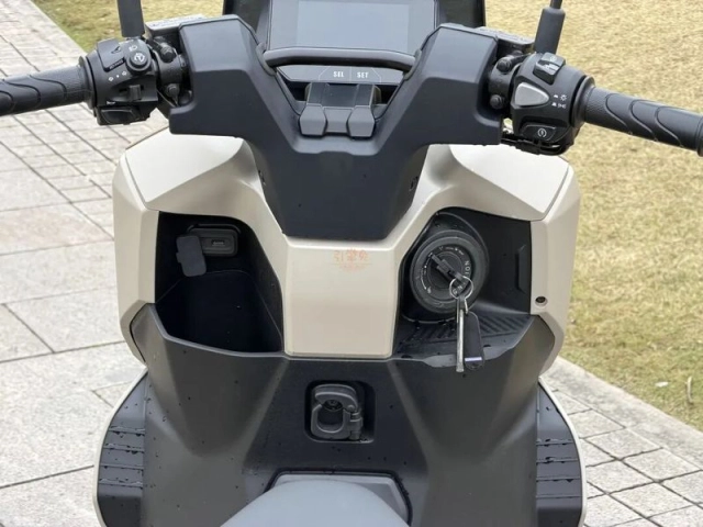 Honda ra mắt xe ga thích đi xa hooride125 có abs tcs màn hình tft cốp 35 lít nhưng giá cực mềm - 8