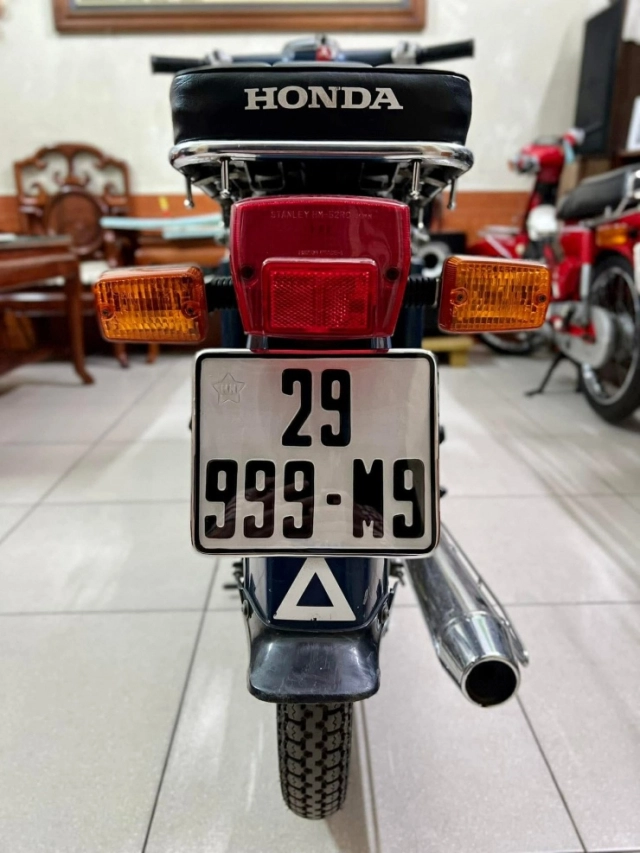 Honda super cub 82 biển 3 số 999 được trả 150 triệu đồng - chủ xe vẫn lắc đầu - 2