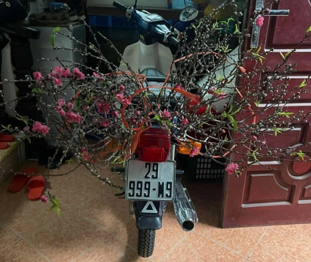 Honda super cub 82 biển 3 số 999 được trả 150 triệu đồng - chủ xe vẫn lắc đầu - 3