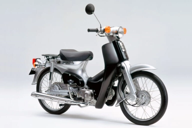 Honda super cub c125 2026 ra mắt tại trời âu với màu bạc hoài niệm ngày về việt nam đã rất gần - 4