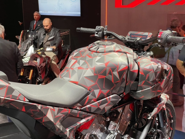 Honda v3r 900 prototype - khi honda chọn con đường khó để mở lối tương lai - 3