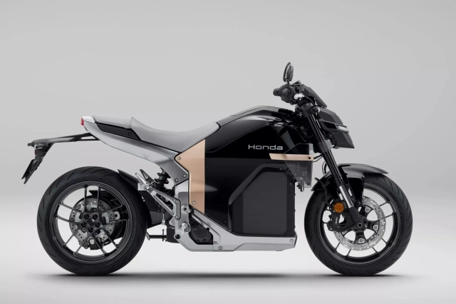 Honda việt nam đăng ký mẫu xe mô tô điện mới - mạnh ngang ngửa xe xăng 600cc đầy pin chạy 150 km - 6
