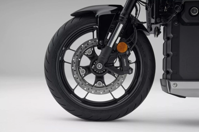 Honda việt nam đăng ký mẫu xe mô tô điện mới - mạnh ngang ngửa xe xăng 600cc đầy pin chạy 150 km - 8
