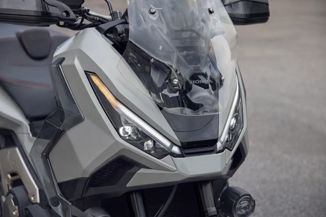 Honda x-adv 2026 ra mắt màu mới giữ nguyên cấu hình thêm chất phiêu lưu - 1