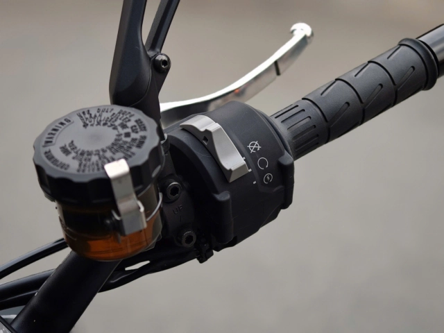 Huyền thoại trở lại - kawasaki z1100 se hoàn toàn mới ra mắt ở việt nam với giá 409 triệu đồng - 9