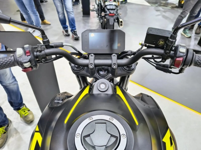 Kẻ phá giá voge r125s rẻ gần một nửa xe nhật - dáng streetfighter dữ dằn như ktm duke - 7