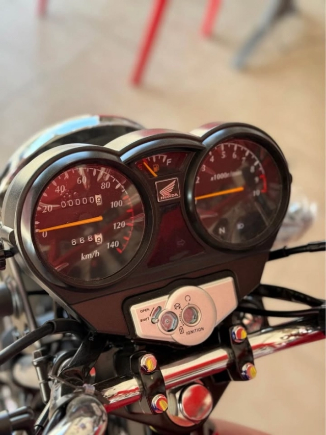 Khám phá honda gl150 cargo mẫu xe côn tay phục vụ cho mục đích chở hàng - 4