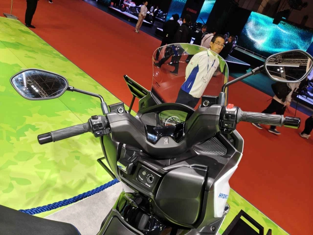 Khám phá từng ngóc ngách của suzuki burgman hydrogen chạy bằng hydro tại jms 2025 - 7