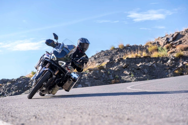 Mv agusta enduro veloce 2026 ra mắt adventure 931cc 124 mã lực trang bị đầy đủ ngay từ hãng - 8