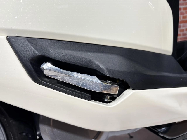 Nay mới có dịp săm soi toàn bộ chi tiết của chiếc xe điện e-address của suzuki - 30