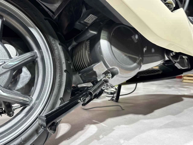 Nội soi bên trong xe điện e-address tôi thấy được sự nghiêm túc trong từng chi tiết của suzuki - 8