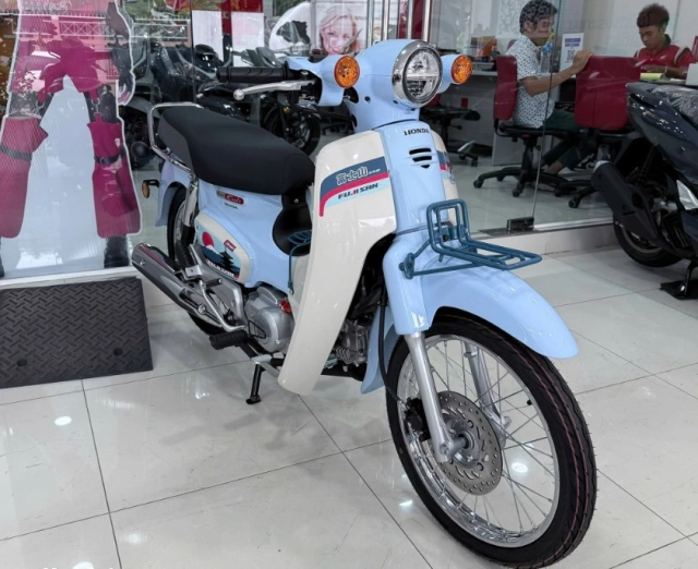Super cub mang biểu tượng núi phú sĩ sắp cập bến thị trường việt nam với giá gần 120 triệu đồng - 4