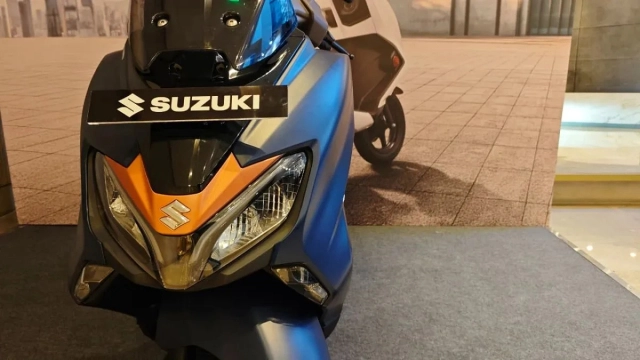 Suzuki burgman street 2026 trình làng lột xác cả về thiết kế lẫn công nghệ - 1