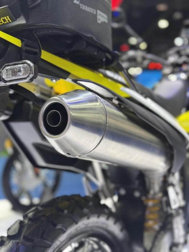 Suzuki dr-z4s rally với cấu hình chuẩn xe đua địa hình có giá quy đổi hơn 200 triệu đồng - 7