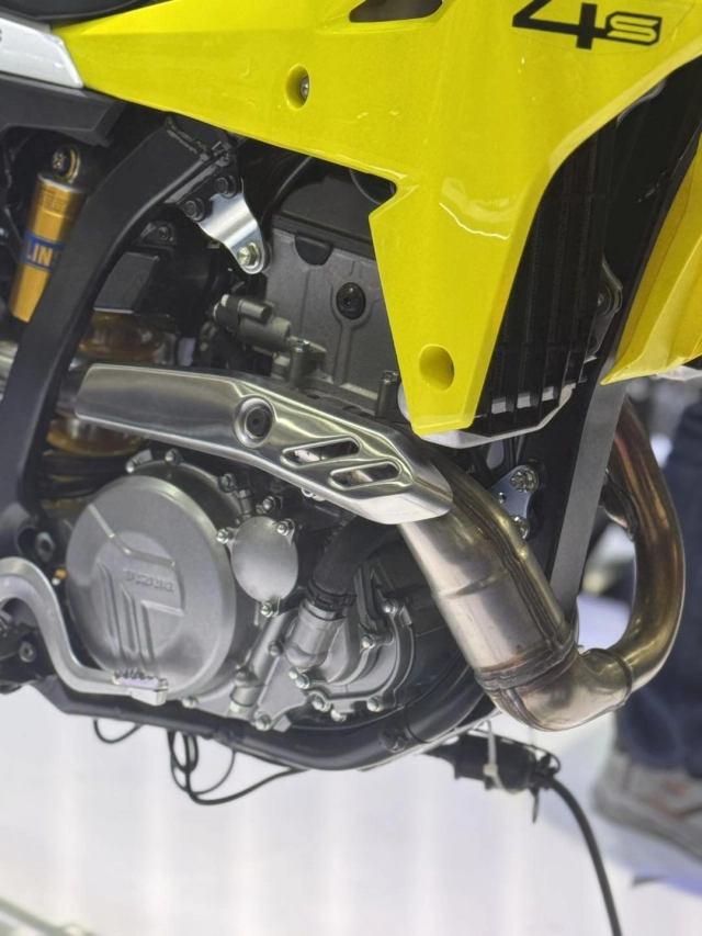 Suzuki dr-z4s rally với cấu hình chuẩn xe đua địa hình có giá quy đổi hơn 200 triệu đồng - 8