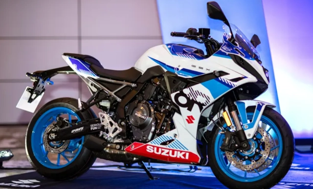 Suzuki gsx-8r khoác áo xe đua thập niên 90 bản nâng cấp nhẹ tiền nhưng đầy cảm xúc - 3