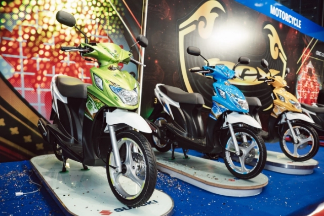 Suzuki trinh làng nex 2026 bên cam với 5 màu mới có giá bán khá cao lên đến 48 triệu đồng - 4