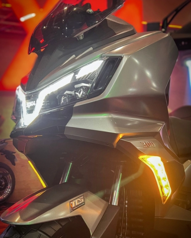 Sym adx 300 2026 ra mắt ở lục địa già với giá bán rẻ hơn nhiều khi so với honda adv350 - 4