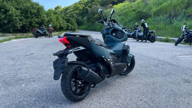 Sym adxtg 150 2026 lộ diện giá dễ tiếp cận hơn honda adv160 trang bị có gì đáng chú ý - 4
