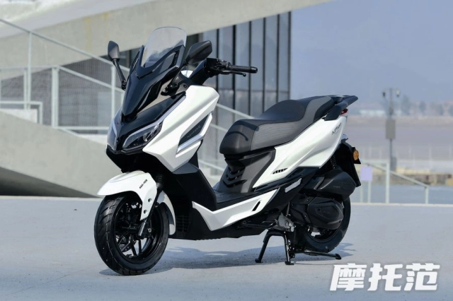 Thiết kế hao hao honda forza bình xăng 175l có abs tcs mà giá chỉ 48 triệu đồng liệu có quá hời - 9