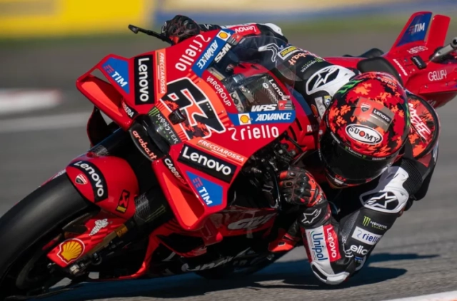 Vì sao francesco bagnaia đang tiến gần cửa rời ducati hơn là ở lại góc nhìn từ hậu trường motogp - 2