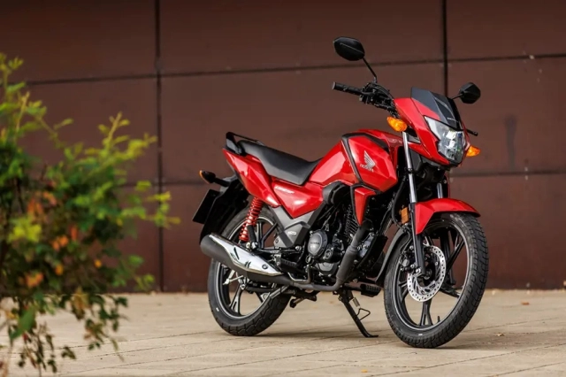 Xem ae biker châu âu đánh giá thế nào về honda cb125f 2026 mới khi vừa chạy thử - 6